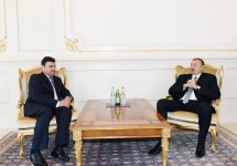 Президент Азербайджана принял верительные грамоты послов ряда стран (версия 2)