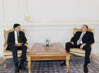 Президент Азербайджана принял верительные грамоты послов ряда стран (версия 2)