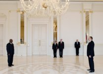 Президент Азербайджана принял верительные грамоты посла Эритреи