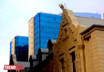 Стеклянные чудеса современной архитектуры Баку (фотосессия)