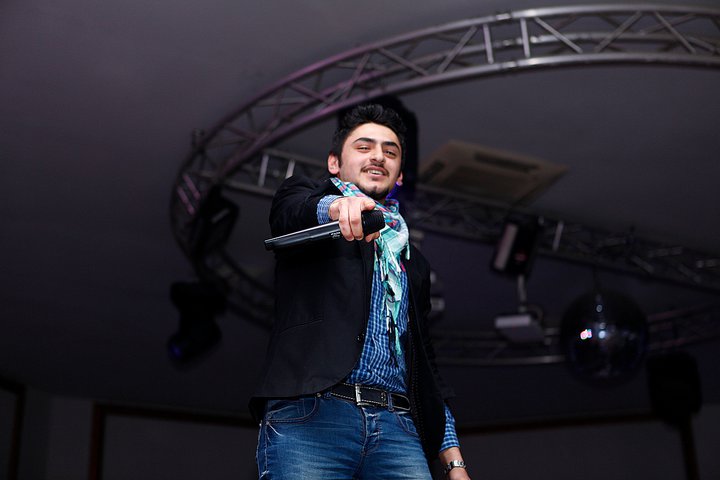 Телеведущий Кямран Гулиев рассказал о проекте "Джан Азербайджан" на TRT Muzik
