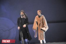 В Баку состоялась премьера спектакля Йонаса Вайткуса "Семь красавиц" – современный взгляд на произведение Низами (фото)