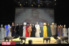 В Баку состоялась премьера спектакля Йонаса Вайткуса "Семь красавиц" – современный взгляд на произведение Низами (фото)