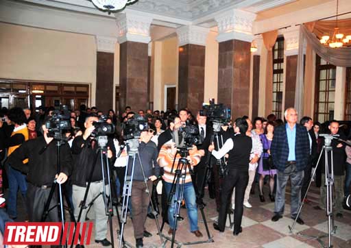 В Баку состоялось открытие V Международного биеннале современного искусства "Алюминий" (фото)