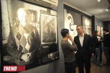 В Баку представлена первая ретроспектива в истории азербайджанского изобразительного искусства (фото)