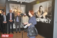 В Баку представлена первая ретроспектива в истории азербайджанского изобразительного искусства (фото)