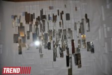В Баку представлены креативные проекты  - эмбрион, инсталляция из зеркал, тело с гвоздями…(фото)