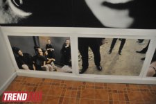 В Баку представлены креативные проекты  - эмбрион, инсталляция из зеркал, тело с гвоздями…(фото)