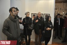 В Баку представлены креативные проекты  - эмбрион, инсталляция из зеркал, тело с гвоздями…(фото)