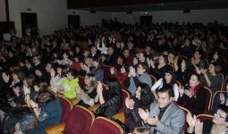 "Тетя Соня из Одессы" на бакинской сцене (фотосессия)