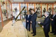Президент Азербайджана принял участие в открытии опытно-испытательного завода миноборонпрома (ФОТО)