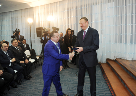 Президент Азербайджана и его супруга приняли участие в церемонии награждения спортсменов по итогам 2012 года (ФОТО)