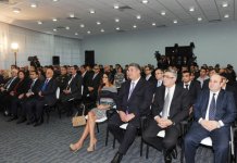 Президент Азербайджана и его супруга приняли участие в церемонии награждения спортсменов по итогам 2012 года (ФОТО)