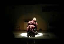 Кямран Шахмардан ставит на сцене Кемерово "литературу абсурда" (фотосессия)