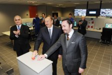 Президент Азербайджана принял участие в открытии заводов по сортировке и сжиганию твердых бытовых отходов (версия 2) (ФОТО)