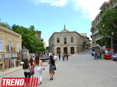 В Ичери шехер в 21.12 часов  21.12 числа состоится креативная акция "Другой день"