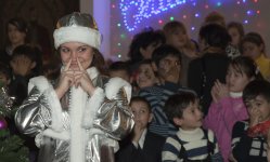 Российское представительство Фонда Гейдара Алиева и ВАК организовали Новогодний праздник для сирот и детей, лишенных родительской опеки  (ФОТО)