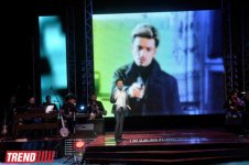 В Баку состоялся грандиозный "прощальный" вечер Фаига Агаева - искренность, цветы, феерическое шоу (фотосессия)