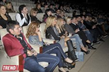 В Баку состоялся грандиозный "прощальный" вечер Фаига Агаева - искренность, цветы, феерическое шоу (фотосессия)