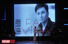 В Баку состоялся грандиозный "прощальный" вечер Фаига Агаева - искренность, цветы, феерическое шоу (фотосессия)