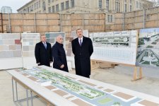 Президент Азербайджана ознакомился со строительными работами, проводимыми на улицах Физули и Мирзаги Алиева (ФОТО)