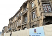 Президент Азербайджана ознакомился со строительными работами, проводимыми на улицах Физули и Мирзаги Алиева (ФОТО)