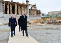 Президент Азербайджана ознакомился с ходом строительства в комплексе мечети в Бинагадинском районе Баку (ФОТО)