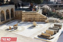 Экскурсия на электромобилях по обновленному Ичери шехер (фотосессия)