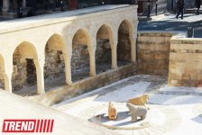 Экскурсия на электромобилях по обновленному Ичери шехер (фотосессия)