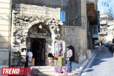 Экскурсия на электромобилях по обновленному Ичери шехер (фотосессия)