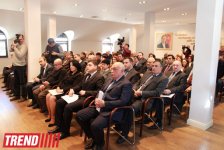 Экскурсия на электромобилях по обновленному Ичери шехер (фотосессия)