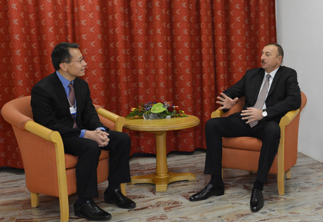 Azerbaijani President meets CEO of International Finance Corporation in Davos