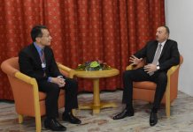 Azerbaijani President meets CEO of International Finance Corporation in Davos