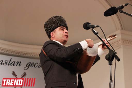 В Баку состоялся "Вечер дастана" ашугов (фотосессия)