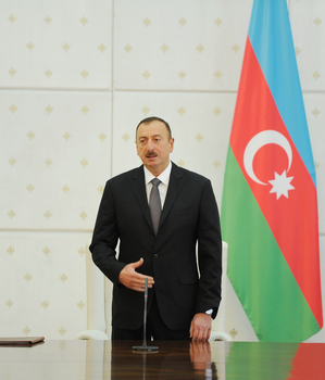 Azerbaijani President chairs first sitting of Organizing Committee of inaugural European Games to take place in Baku in 2015 (PHOTO)