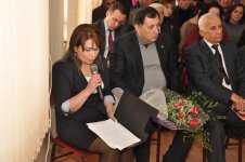 Поэтесса Назакет Наман представила сборник стихов (фото)