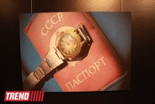 В Баку открылась фотовыставка личных вещей жертв Ходжалинской трагедии (фото)