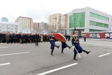 Президент Азербайджана и его супруга приняли участие в церемонии поминовения памяти жертв Ходжалинской трагедии (версия 2) (ФОТО)