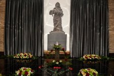 Лейла Алиева: Зверски убитые в Ходжалы невинные люди никогда не будут забыты и вечно будут жить в наших сердцах (ФОТО)