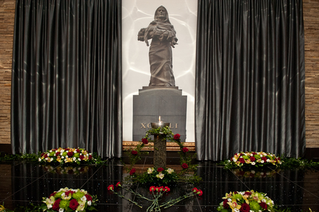 Лейла Алиева: Зверски убитые в Ходжалы невинные люди никогда не будут забыты и вечно будут жить в наших сердцах (ФОТО)