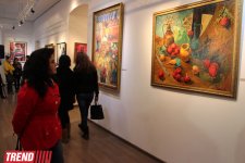 В Баку открылся фестиваль художественных галерей (фотосессия)