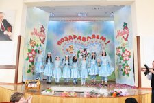 В Баку состоялся концерт, посвященный 8 марта и празднику Новруз (фото)