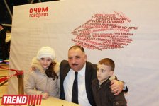 Бахрам Багирзаде на 8 марта презентовал книгу  "О чем говорят женщины?" (фотосессия)