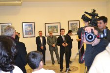 В Баку открылась выставка "Современность  в  миниатюре" (фото)