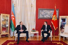 Состоялась встреча президентов Азербайджана и Черногории один на один