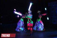 В Баку состоялось неоновое шоу "Эйфория" московской группы FIRE MAGIC SHOW (фотосессия)