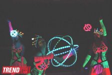 В Баку состоялось неоновое шоу "Эйфория" московской группы FIRE MAGIC SHOW (фотосессия)