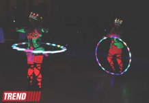 В Баку состоялось неоновое шоу "Эйфория" московской группы FIRE MAGIC SHOW (фотосессия)