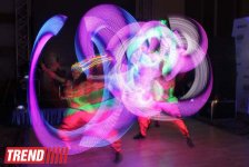 В Баку состоялось неоновое шоу "Эйфория" московской группы FIRE MAGIC SHOW (фотосессия)