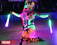 В Баку состоялось неоновое шоу "Эйфория" московской группы FIRE MAGIC SHOW (фотосессия)
